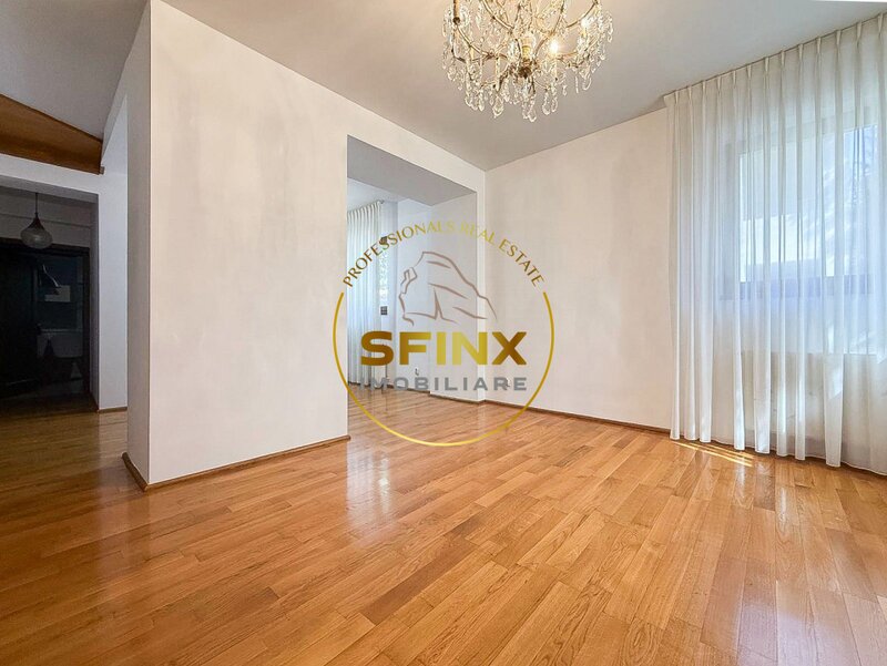 Vila 7 camere, curte individuala, loc de parcare, Parcul Circului - Tei