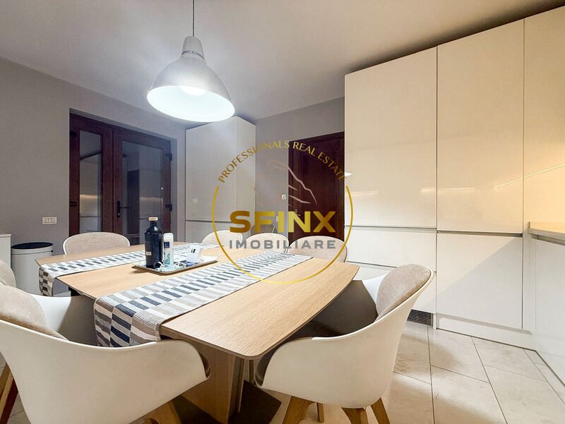 Vila 7 camere, curte individuala, loc de parcare, Parcul Circului - Tei